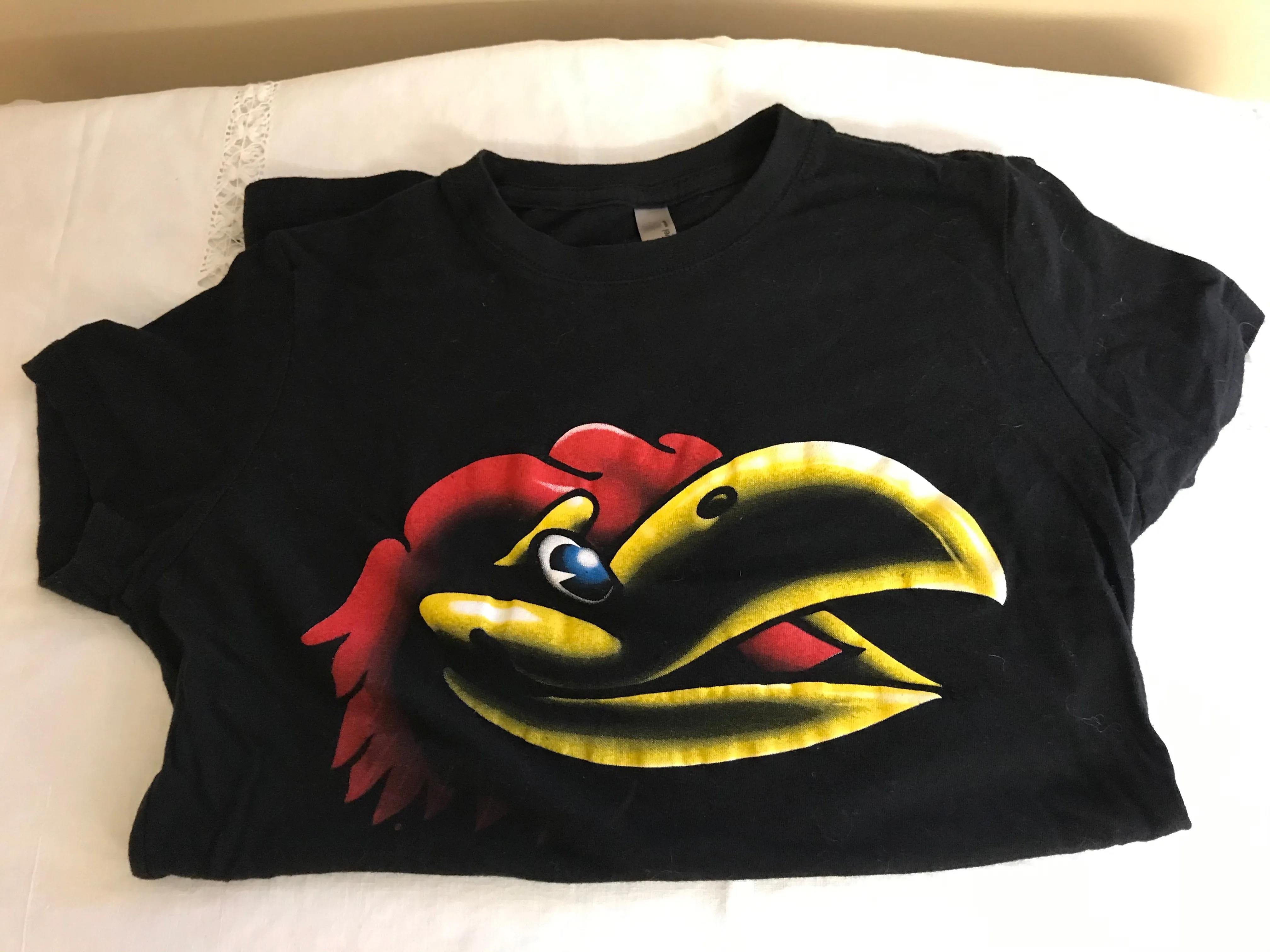 <€€ Vintage Womens Medium KANSAS University JAYHAWKS Black Tshirt Fitted Short Sleeve