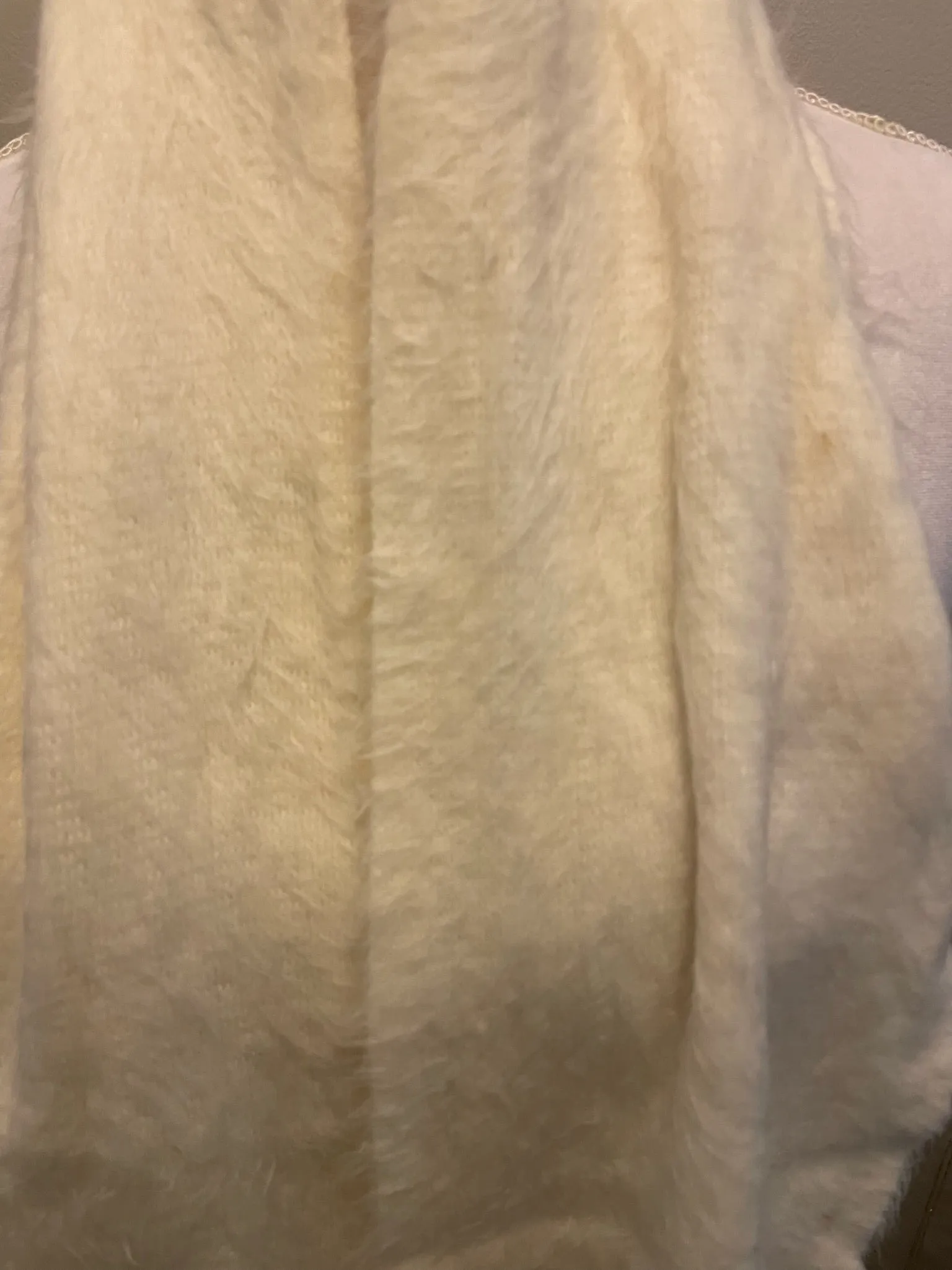 <€€ Womens Juniors Ivory Wrap Winter Scarf with Fringe