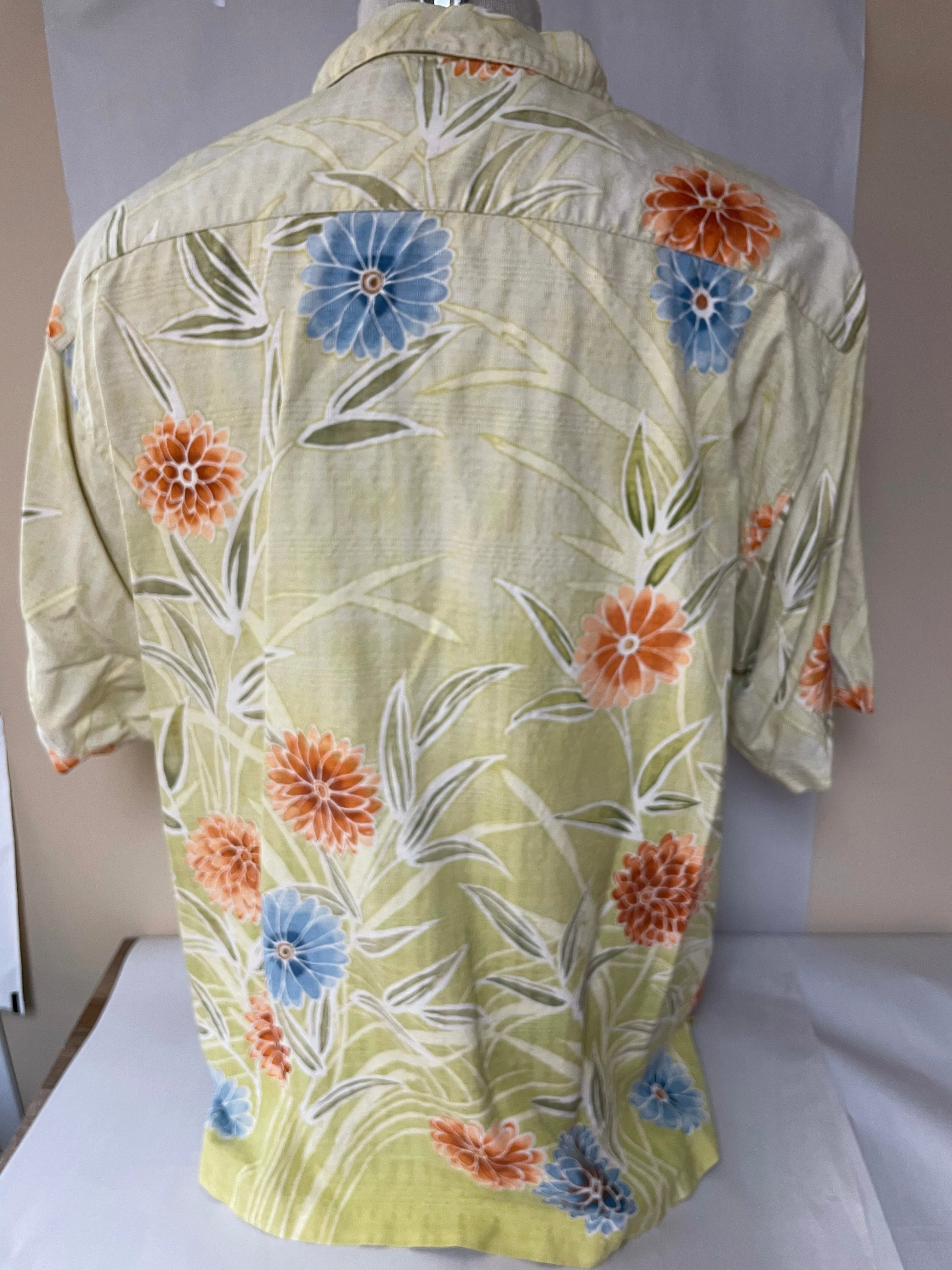 <€€*v Mens TOMMY BAHAMA Silk Yellow Floral Hawaiian Print Camp XLarge Pocket